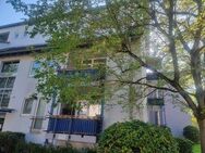 Sonnige kl. Eck-Wohnung mit Balkon und inkl. TG im Kaufpreis enthalten ca. 5,5 % Bruttorendite - Saarbrücken