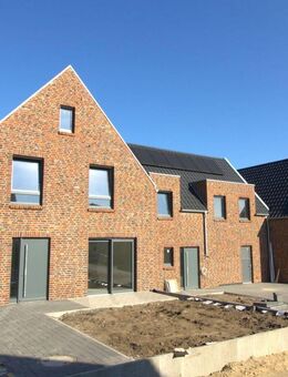 Jetzt zuschlagen und Zukunft sichern: Neubau Reihenhäuser im KfW 40 QNG-Standard! - Damme