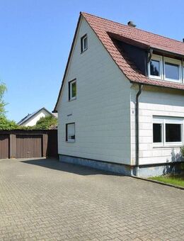 *** Bieterverfahren - Offene Besichtigung am 31.10.2025 von 13 - 15 Uhr - Doppelhaushälfte in Illertissen-Tiefenbach *** - Illertissen