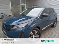 Peugeot 3008, Hybrid 225, Jahr 2021 - Brandenburg (Havel)