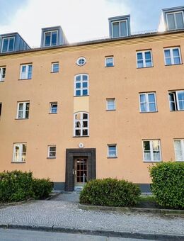 Bezugsfreie Eigentumswohnung mit offener Wohnküche - Berlin