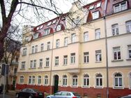 Eine ganze Etage nur für Sie! DG-Wohnung, 4 Zimmer, Gäste-WC, Balkon, vermietet! - Zwickau