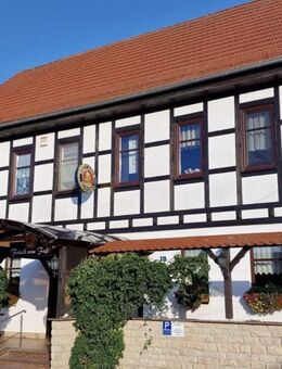 Vielseitig nutzbares Wohn- und Geschäftshaus mit Gaststätte und Potenzial für sechs Wohneinheiten - Ilmtal