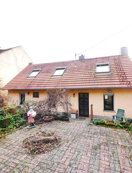 Saniertes Einfamilienhaus mit großem Garten in Altenkessel - Saarbrücken
