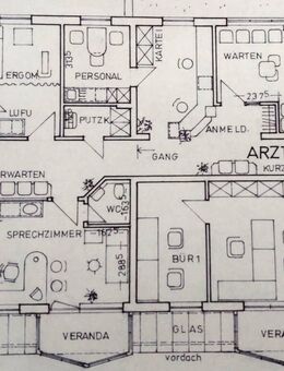 Große Wohnung in Altenstadt / Waldnaab mit 8 Räume im 1 OG. auf insgesamt 169,00 m² zu vermieten. - Altenstadt (Waldnaab)