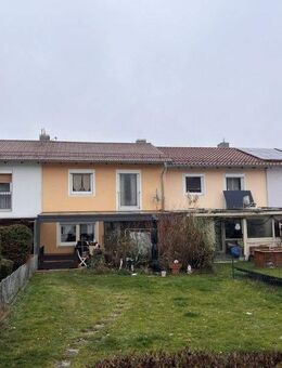 NUR als Anlage mögl.!!Rendite 3,38%! Vermietetes 4-Zi. Reihenmittelhaus in Neutraubling - Neutraubling