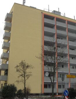 4 WE + 5 Stellplätze, Kapitalanlage 5 % Rendite --Provisionsfrei-- - Rüsselsheim