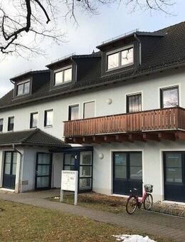 4-Raum-Dachgeschosswohnung mit 2 Balkone und Carport in ruhiger ländlicher Lage - Mülsen