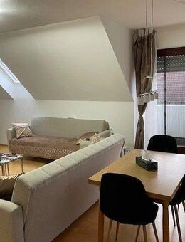 Brück Immobilien - Schöne, vermietete 3 Zi.-Maisonettewohnung mit Balkon - Haimhausen