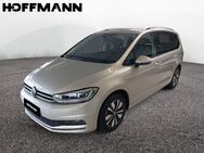 VW Touran, 1.5 TSI OPF Move, Jahr 2023 - Pößneck