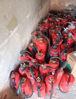 Feuerlöscher zu verschenken - Fürth