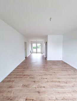 kernsanierte 4-Zi.-Wohnung mit Balkon in ruhiger Lage von Osnabrück/ Haste - Osnabrück