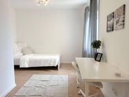 Erstklassiges Zimmer in moderner WG frei ! - zentral & ruhig wohnen in Frankfurt - Unterliederbach - Frankfurt (Main)