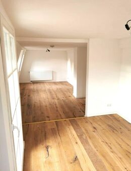 Exquisite 2,5-Zimmer Maisonette-Wohnung im Herzen der Stadt - Lauffen (Neckar)
