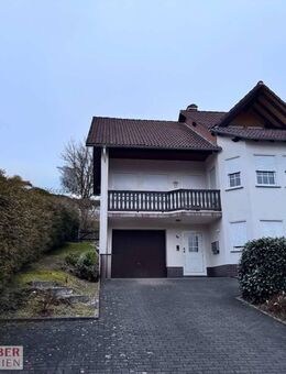 Doppelhaushälfte mit traumhaftem Blick über Bad Laasphe zu vermieten - Bad Laasphe