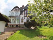 Wohntraum in bester Wohnlage mit 3 Wohneinheiten, Historie und Charakter! - Hofheim (Taunus)