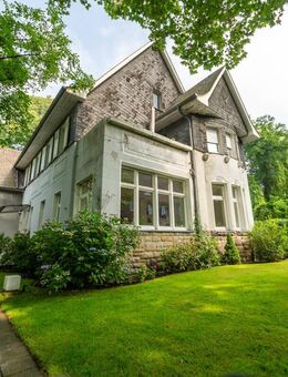 TOP Dachgeschosswohnung mit großem Garten - Oberhausen