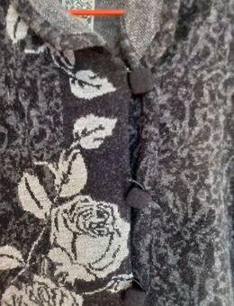 anthrazitfarbene Schalkragenjacke von Hofius - Hamburg Hamburg-Nord