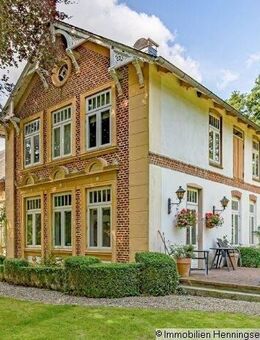 Gründerzeithof an der Ostsee - Alleinlage - perfekt historisch saniert - Niesgrau