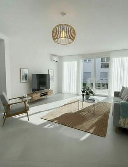 Moderne 3-Zimmer Wohnung mit zusätzlichem Arbeitsraum und Klimaanlage - Calw