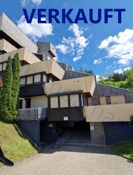 Charmantes und gemütliches 2,5-Zimmer-Terrassenapartment mit Schwarzwaldflair und schöner Aussicht. - Furtwangen (Schwarzwald)