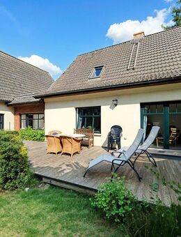 Haus mit 2 Wohneinheiten am Wasser - Wohnen, wo andere Urlaub machen - Pruchten
