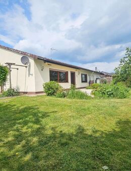 Gepflegter Bungalow + 2 Garagen in ruhiger Lage Nähe Flammersfeld 35 Min BN SU - Flammersfeld