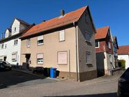 Kleines Wohnhaus als "Geldanlage", als Ferienimmobilie oder auch zur Eigennutzung - teilrenoviert - Eschwege