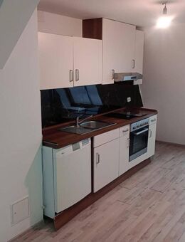 Helle 4 Zimmer Dachgeschosswohnung - Bremerhaven