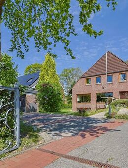 Familienparadies in Ottendorf - Zweifamilienhaus mit großem Potential - Ottendorf (Schleswig-Holstein)