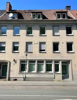 Lage, Lage, Lage... Teilsaniertes 8 Parteienhaus mit 18 Stellplätzen gegenüber vom HBF! - Osnabrück