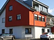 **Helle 2 Zimmer-Dachgeschoss-Wohnung mit Sonnenloggia in Bergisch Gladbach Schildgen** - Bergisch Gladbach