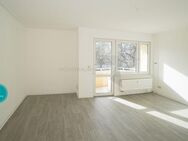 !! WG-geeignete Wohnung in C-Bernsdorf !! Gemütliche 3 Raum-Whg. mit Balkon und Tageslichtbad - Chemnitz