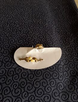 Antiker Grandelschmuck, Ring und Brosche - Rösrath