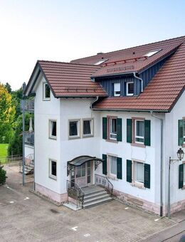 Moderne, renovierte 3-Zimmer-Maisonette-Wohnung in Sasbachwalden - Sasbachwalden