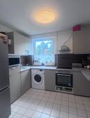 Moderne Einbauküche in sehr gutem Zustand 2.40 X 3.00- 1700 € VB in 31303