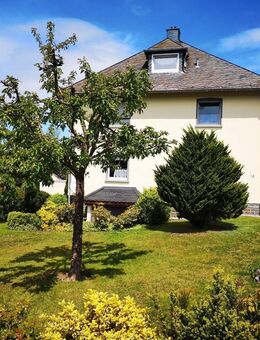 Erdgeschosswohnung in gepflegtem Drei-Parteienhaus zu vermieten! - Scheuerfeld