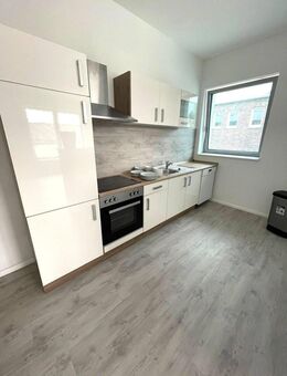 +++ TOLLE WOHNUNG FÜR SINGLE UND PÄRCHEN MIT VIEL PLATZ UND CHARM +++ - Itzehoe