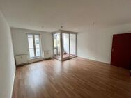 2-Zimmer-Wohnung mit Einbauküche, Tageslichtbad und Balkon - Rostock