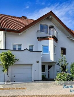 Exklusives Einfamilienhaus mit moderner Technik & traumhaftem Garten in bester Lage von Zweibrücken - Zweibrücken
