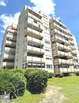 Sofort beziehbar! Interessante 3 Zimmer-Wohnung mit Balkon & Aufzug! - Eislingen (Fils)