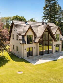 Exklusive Luxus-Villa in Kleinmachnow: 12 Zimmer auf 2.200 m² Grundstück, Spa & Design-Ausstattung - Kleinmachnow