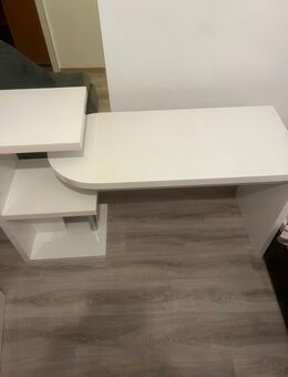 Moderner 180°-Schreibtisch mit Regal – Weiß – Top Zustand - Hameln