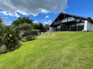 Einzigartiges Einfamilienhaus mit Panoramablick und großem Grundstück - Westensee