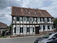 Helles Fachwerkhaus mit Bauerngarten - Altenstadt (Hessen)