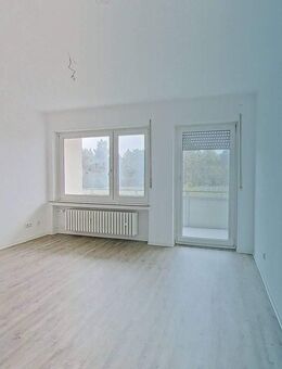 **Schöne 2-Zimmer-Wohnung mit großem Balkon in Ummeln** - Bielefeld
