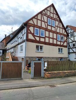 Solides Fachwerkhaus mit großem Werkstattgebäude und Ausbaupotenzial - Homberg (Ohm)