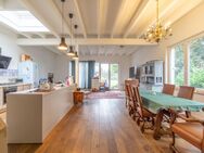 Altbau-Doppelhaushälfte mit Anbau aus 2018 vor den Toren von Düsseldorf-Gerresheim - Düsseldorf