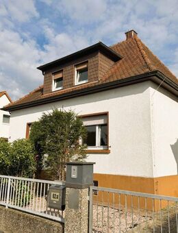 Charmantes Einfamilienhaus mit großem Garten und Garage - Mühlheim (Main)