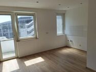 SB-Stadtmitte, Nähe Nauwieser Viertel, renovierte 4 ZKB- Wohnung mit Balkon, auch für WG geeignet - Saarbrücken